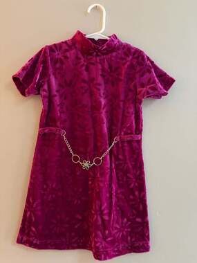 Vintage Basic Image Girls Magenta Floral Velvet Dress with Chain Belt Size 6